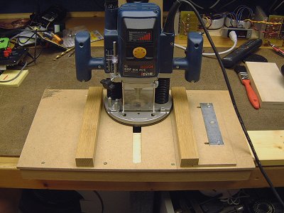 My router and dado jig (31K)