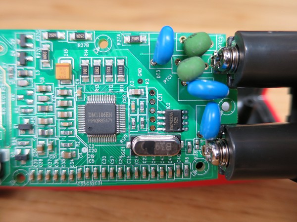 UNI-T UT61E - a closer look at
      the input end of the PCB