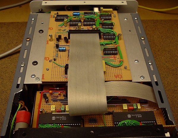 Top cover removed (82k)