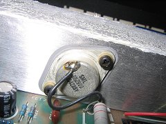 Close-up of the output MOS-FET (14kB)