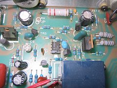 Close-up of the power amp (18kB)