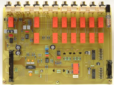 Picture of the main analogue PCB (46KB)