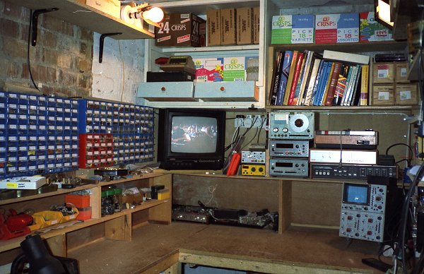 Picture of my old shed (75K)