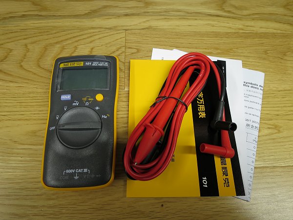 Fluke 101 box contents